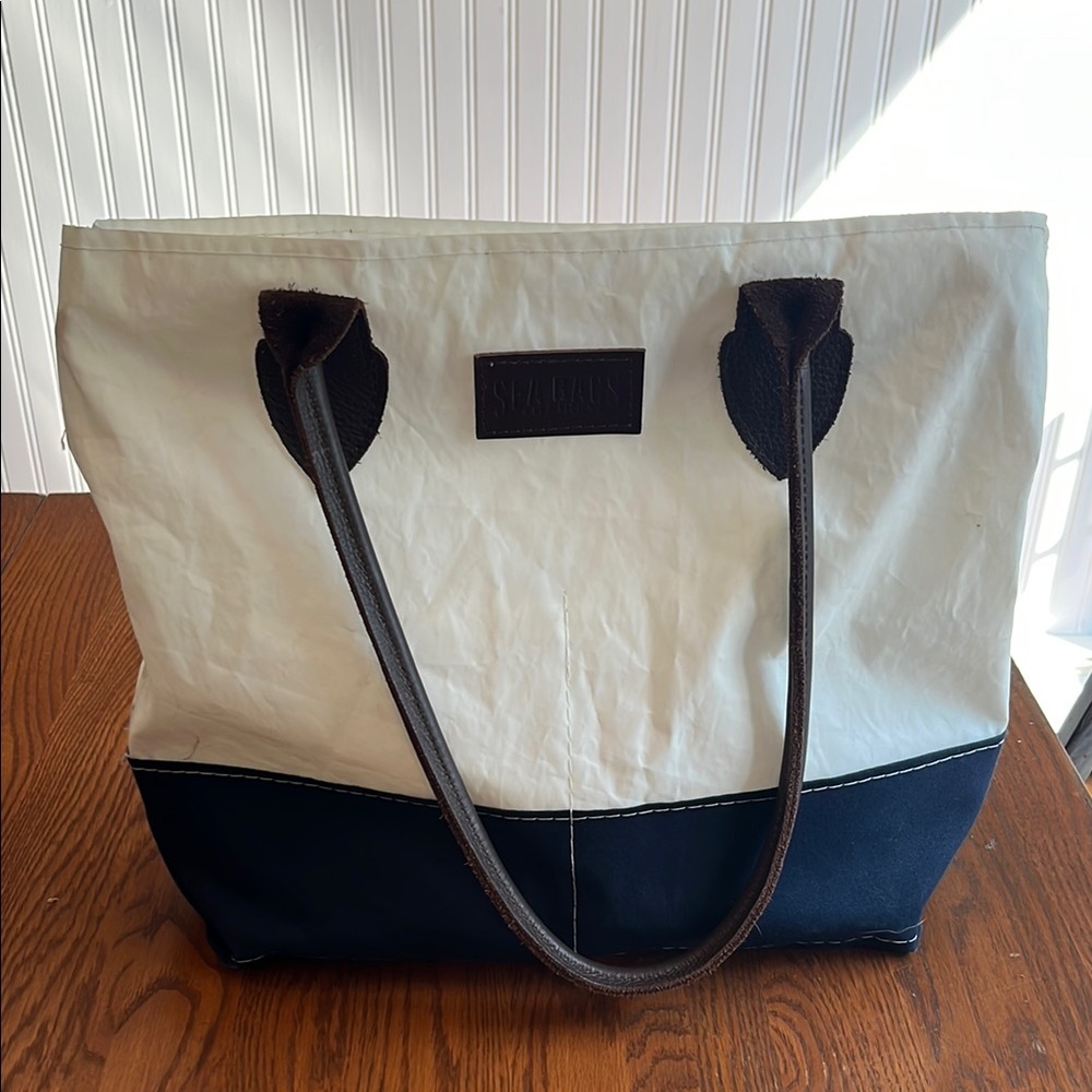 Sea Bags Chebeague Handmaid Two-Tone Navy and White Handbag